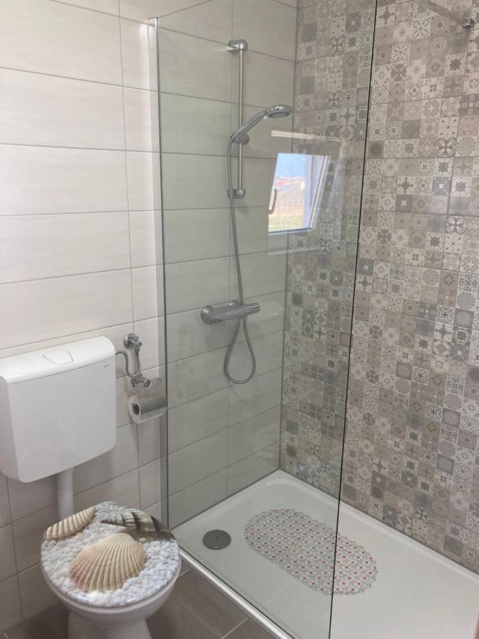 Apartmani Dorijan Vrsi Kültér fotó
